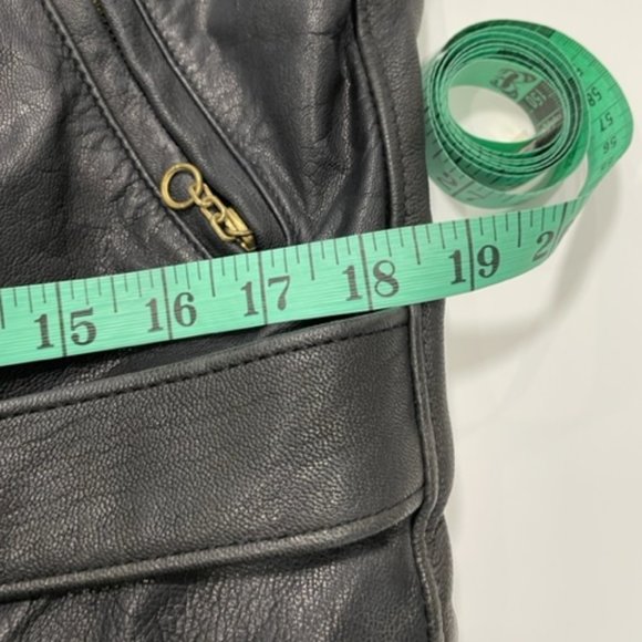 DKNY | Vintage Black Leather Biker Vest ~ Size Medium - Picture 13 of 17